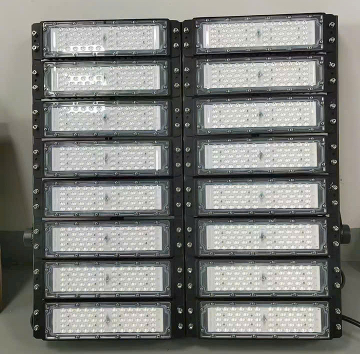 Đèn pha LED Module 100W - 1500W Đèn pha LED Module 800W